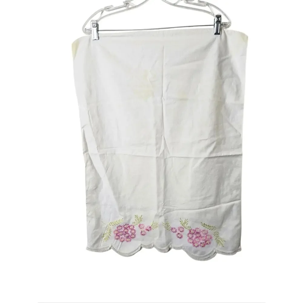 Vintage Hand Embroidered Pillowcase Scalloped Hem Cottagecore Farmhouse Floral